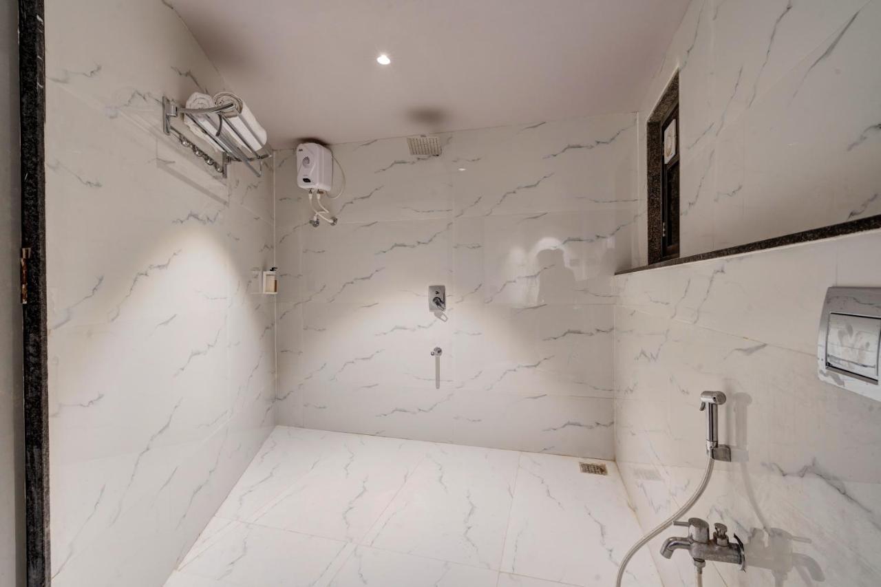 Hotel Sparsh Divine Ahmedabad Eksteriør billede